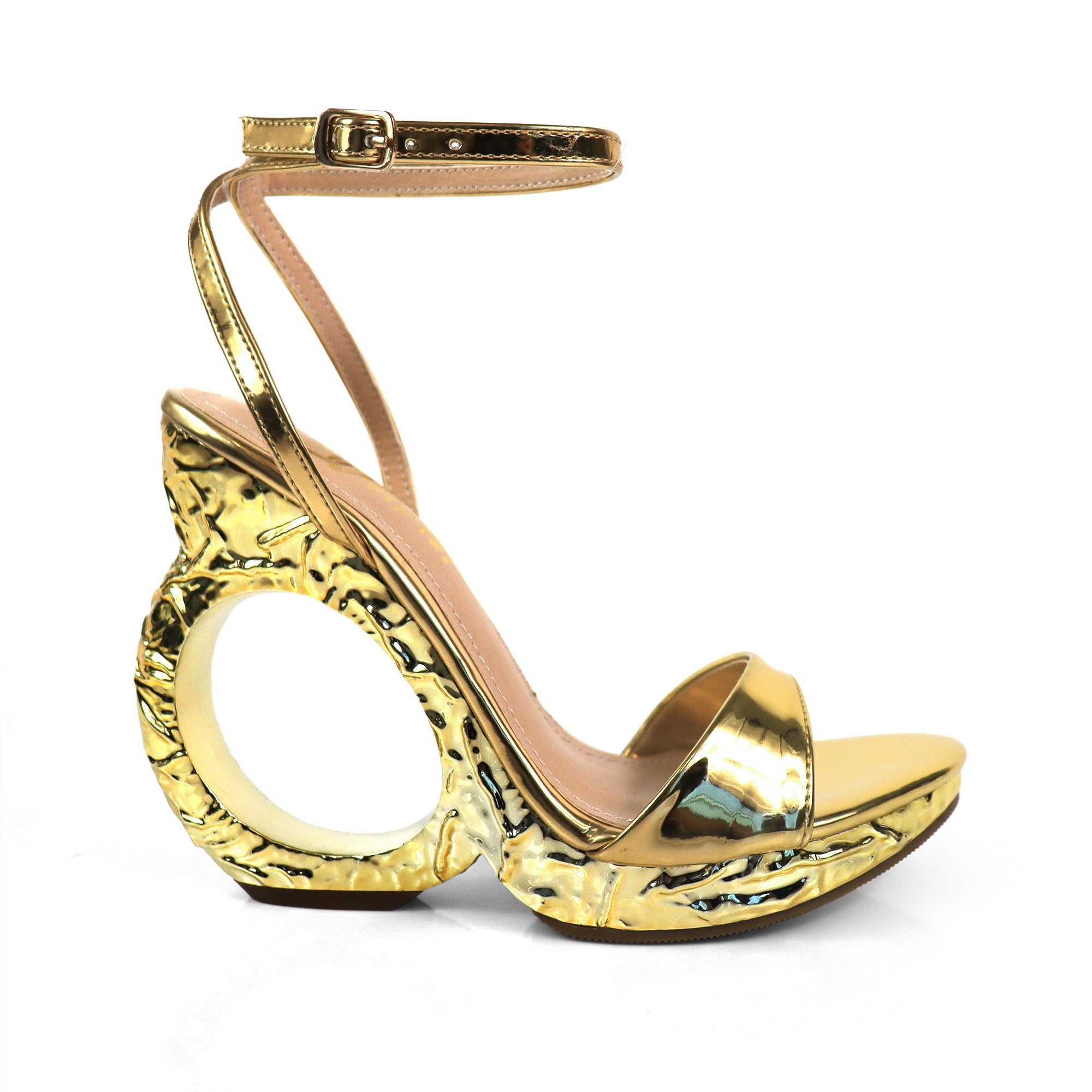 ZILLIE-1 CRIS-CROSS STARP SANDAL WEDGE GOLD